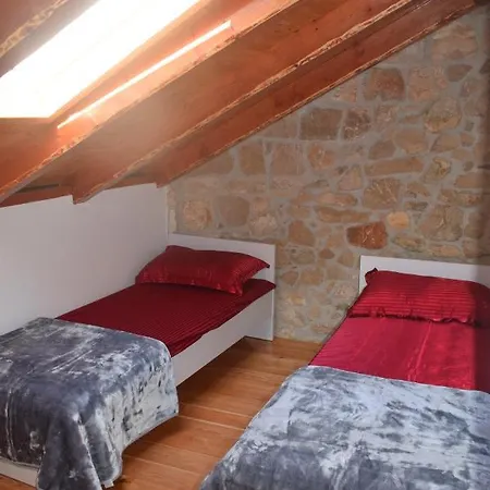 Island Escape - Renovated Old Stone House Lastovo